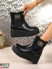 Botki na koturnie (36-41/12P)