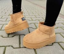 * BARDZO WYSOKA JAKOŚĆ WYKONANIA *