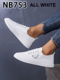 Trampki wiążane damskie(36-41/12P)