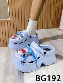 Klapki kroksy damskie (36-41/12P)