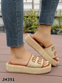 Klapki na płaskim (36-41/12P)