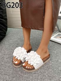 Klapki na płaskim (36-41/12P)