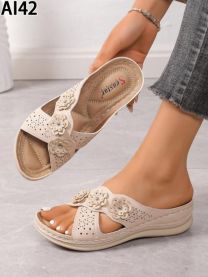 Klapki na Koturnie(36-41/12p)