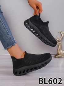 Buty sportowe wsuwane damskie (36-41/12P)