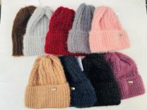 Czapki damskie (uniwersalny/12szt)