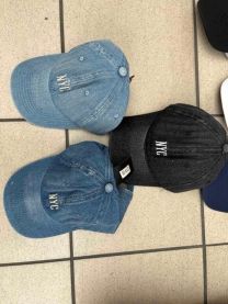 Czapki męskie z daszkiem (uniwersalny/12szt)