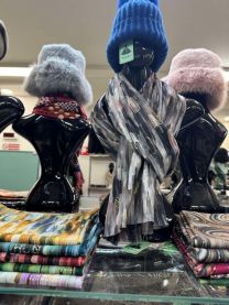 Szaliki damskie (uniwersalny/12szt)