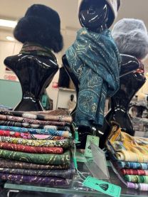 Szaliki damskie (uniwersalny/12szt)