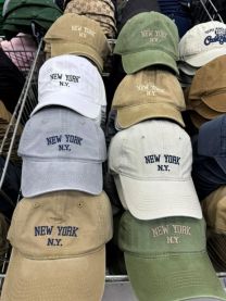 Czapki męskie z daszkiem (uniwersalny/12szt)