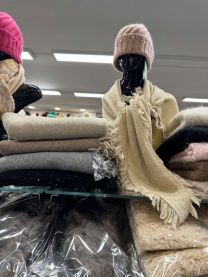 Szaliki damskie (uniwersalny/12szt)