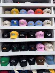 Czapki męskie z daszkiem (uniwersalny/12szt)