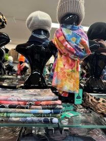 Szaliki damskie (uniwersalny/12szt)