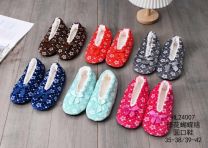 OCIEPLANE Kapcie damskie (35-42/24P)