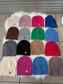 Czapki damskie (uniwersalny/12szt)