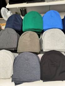 Czapki męskie (uniwersalny/12szt)