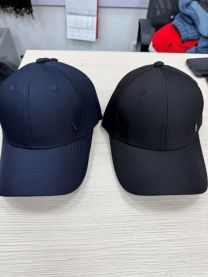 Czapki męskie z daszkiem (uniwersalny/12szt)