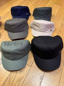 Czapki męskie z daszkiem (uniwersalny/12szt)