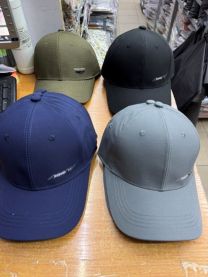 Czapki męskie z daszkiem (uniwersalny/12szt)