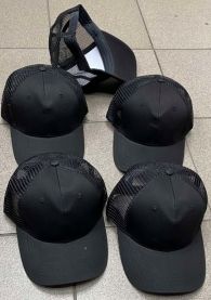 Czapki męskie z daszkiem (uniwersalny/12szt)