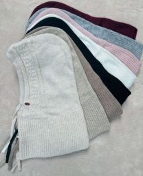 Czapki damskie (uniwersalny/12szt)