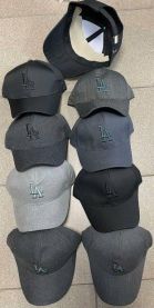 Czapki męskie z daszkiem (uniwersalny/12szt)