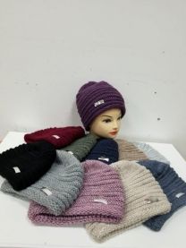 Czapki damskie (uniwersalny/12szt)