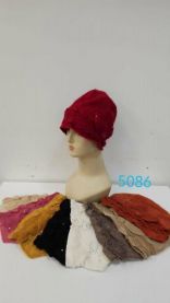 Czapki damskie (uniwersalny/12szt)