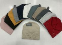 Czapki damskie (uniwersalny/12szt)