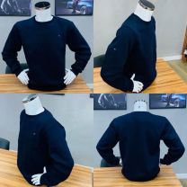 Bluzy bez kaptura męskie (4-7XL/12szt)