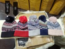 Czapki damskie (uniwersalny/12szt)