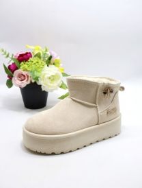 * BARDZO WYSOKA JAKOŚĆ WYKONANIA *