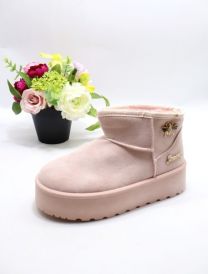 * BARDZO WYSOKA JAKOŚĆ WYKONANIA *