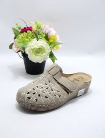 Klapki zakryte palce damskie(36-41/12P)