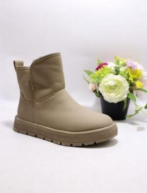 * BARDZO WYSOKA JAKOŚĆ WYKONANIA *