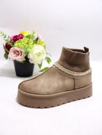 * BARDZO WYSOKA JAKOŚĆ WYKONANIA *