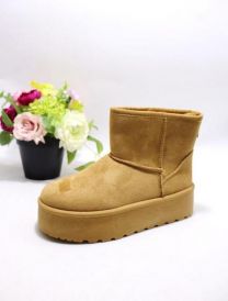 * BARDZO WYSOKA JAKOŚĆ WYKONANIA *