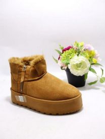 * BARDZO WYSOKA JAKOŚĆ WYKONANIA *