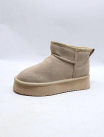 * BARDZO WYSOKA JAKOŚĆ WYKONANIA *