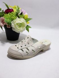 Klapki zakryte palce damskie(37-42/12P)