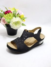 (39-43/8P)_Sandały na koturnie 