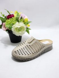 Klapki zakryte palce damskie(36-41/12P)