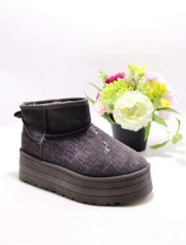 * BARDZO WYSOKA JAKOŚĆ WYKONANIA *