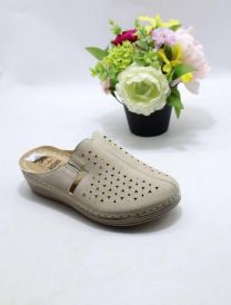 Klapki zakryte palce damskie(36-42/12P)