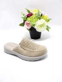 Klapki zakryte palce damskie(36-42/12P)