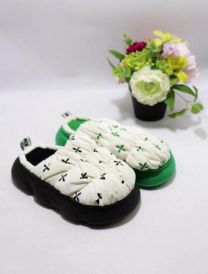 Kapcie zakryte palce damskie (36-41/24P)