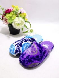 Kapcie zakryte palce damskie (36-41/24P)