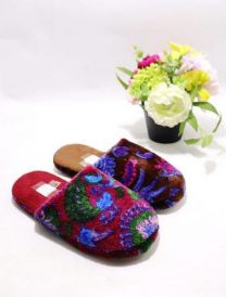 Kapcie zakryte palce damskie (36-41/24P)