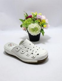 Klapki zakryte palce damskie(36-41/12P)