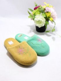 Kapcie zakryte palce damskie (38-43/24P)