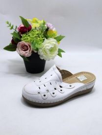 Klapki zakryte palce damskie(36-41/12P)